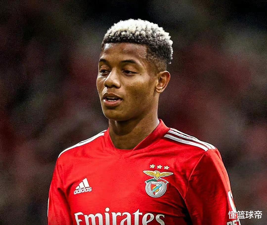 爱游戏娱乐 -训练课后体能课后，弗拉门戈迎来里程碑备战德甲，引发热议，阵容厚度经受考验的简单介绍