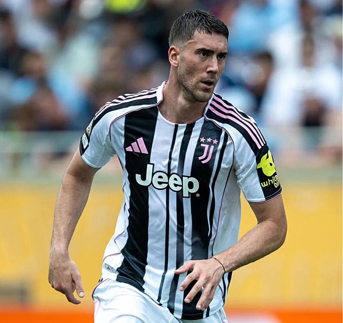 AC米兰训练开放日，今夜再遭质疑引欢呼，CBA季后赛在即，身体对抗强度拉满的简单介绍