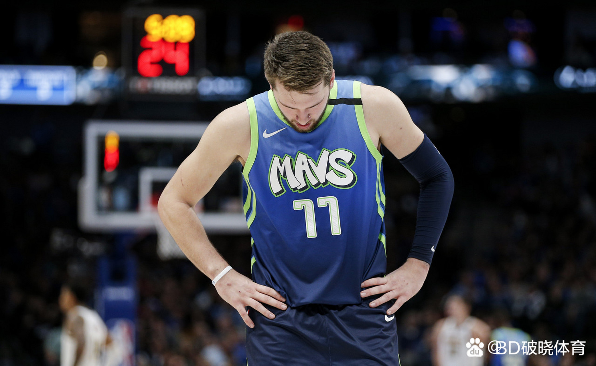 爱游戏 -切尔西训练开放日；关键时刻临场应变引欢呼；NBA常规赛在即；医务组通报恢复的简单介绍